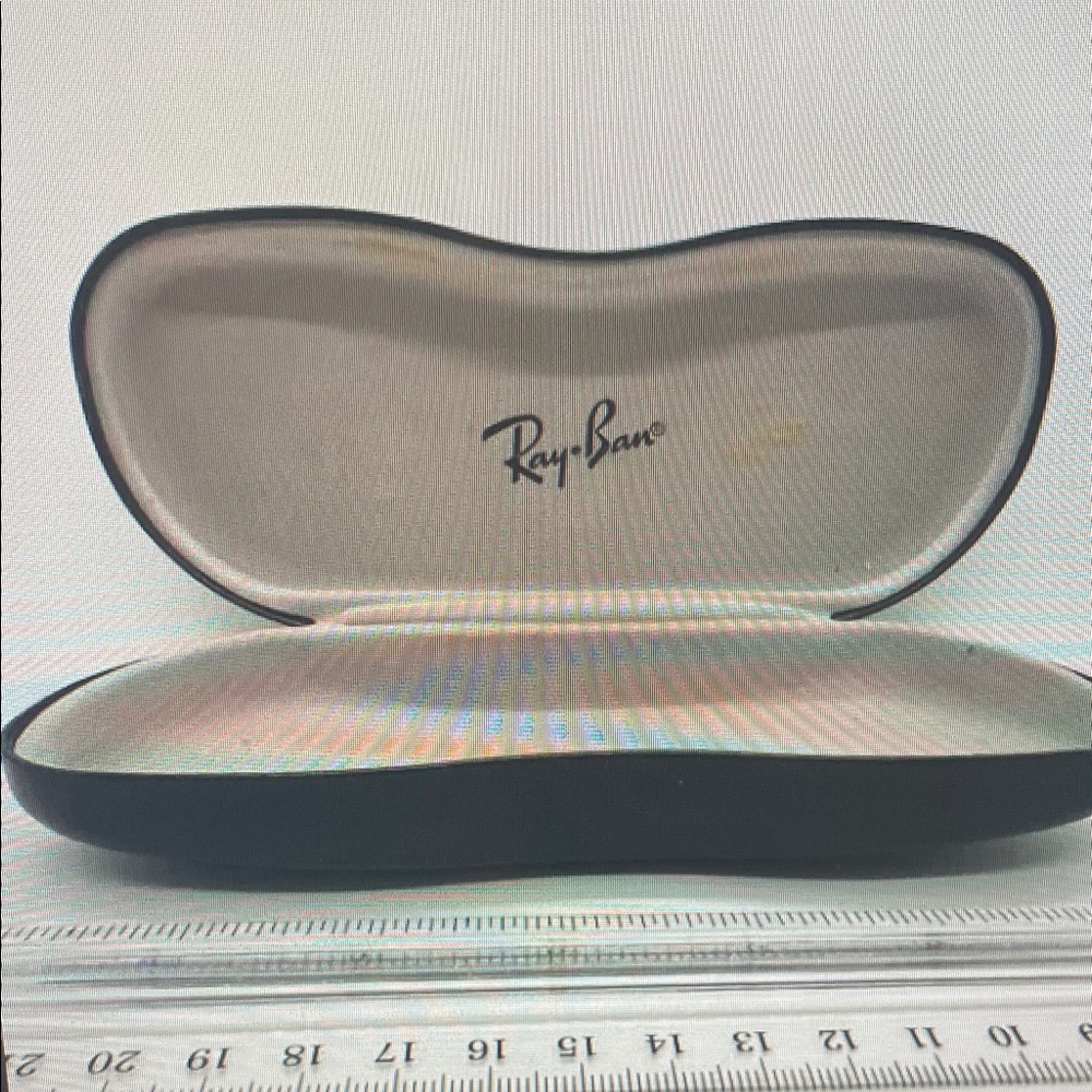 Ray-Ban Black and Cream Sunglasses Case